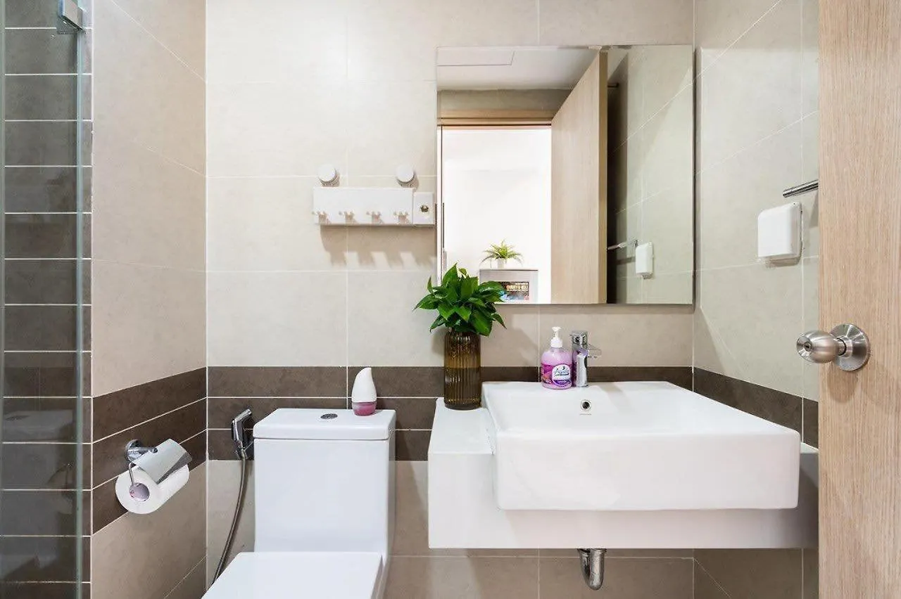 Apartment Kim'House - Cozy Apt Near Bui Vien With Gym, Pool Free Ho Chi Minh City
